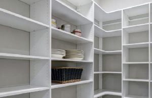 How to Survive SHTF Without a Stockpile