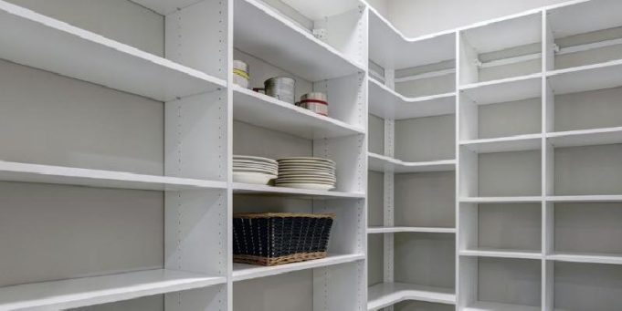 How to Survive SHTF Without a Stockpile